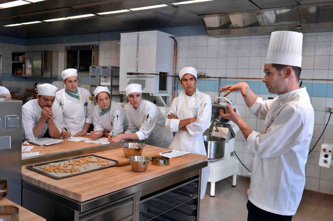 The possibility of doing a chef course after graduation in a Bachelor’s